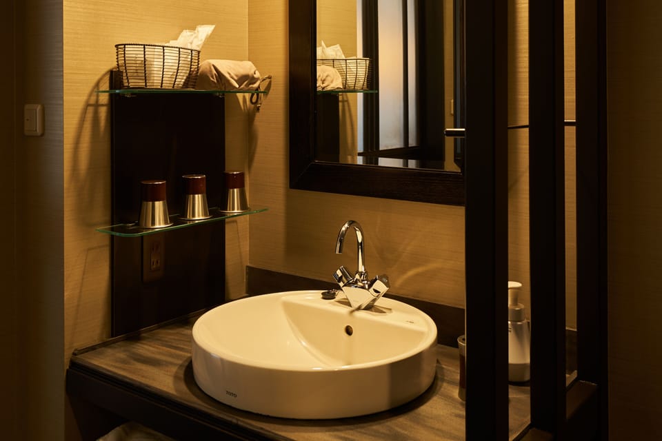 Room amenity