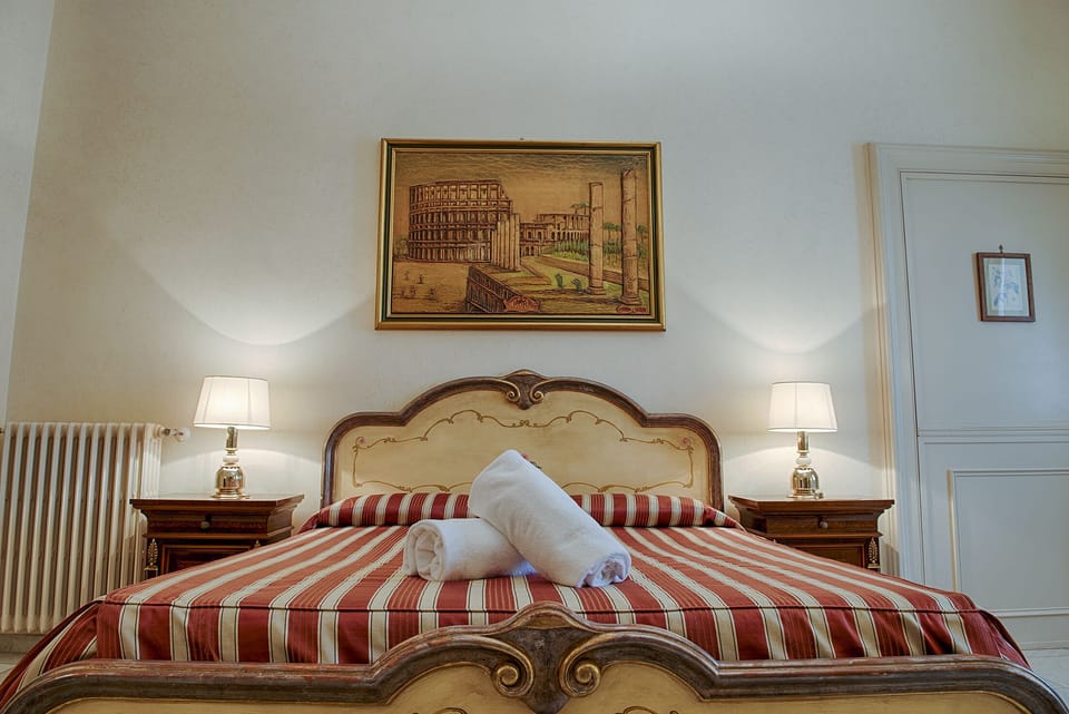 Suite | Minibar, in-room safe, desk, soundproofing