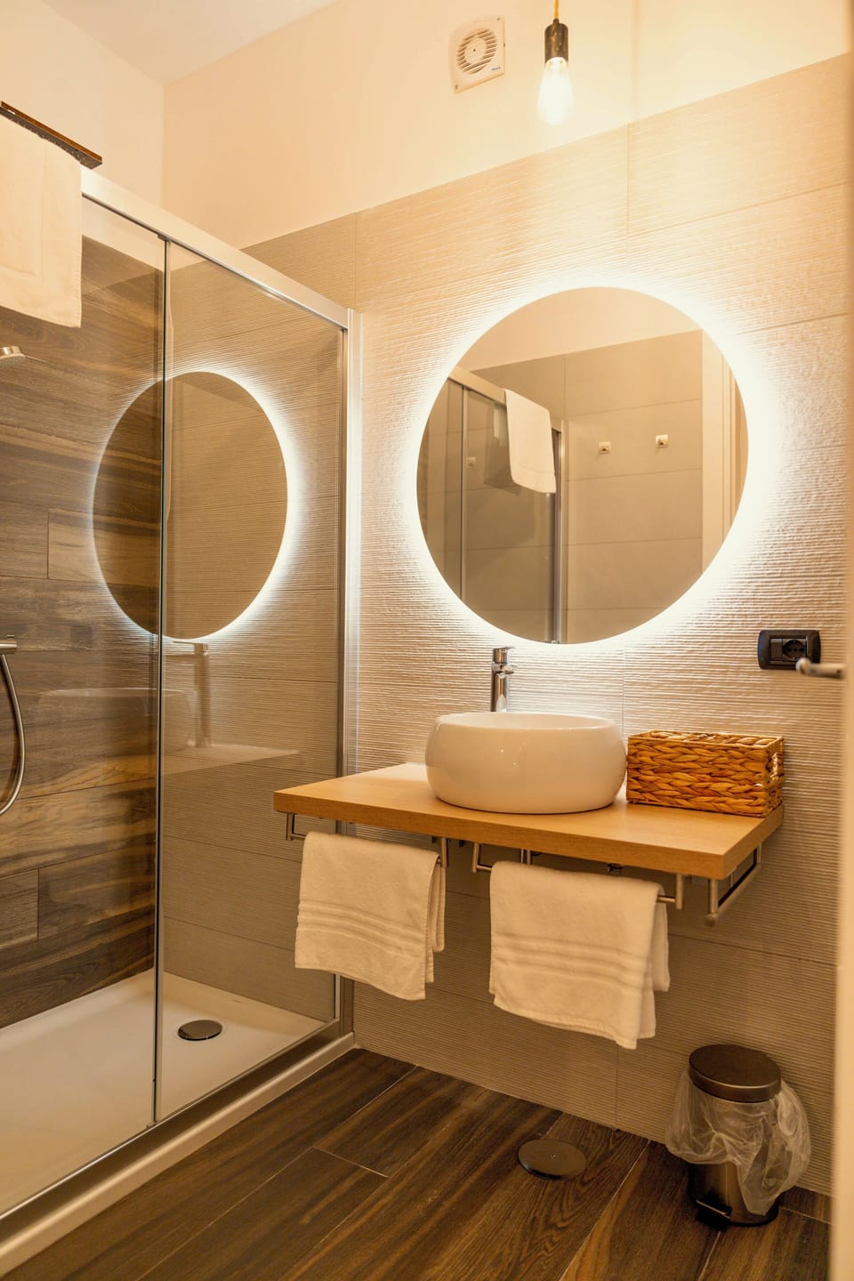 Standard Double Room, Sea View | Premium bedding, minibar, desk, free WiFi