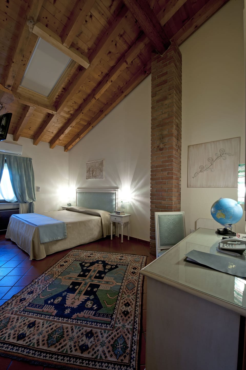 Select Comfort beds, minibar, in-room safe, desk