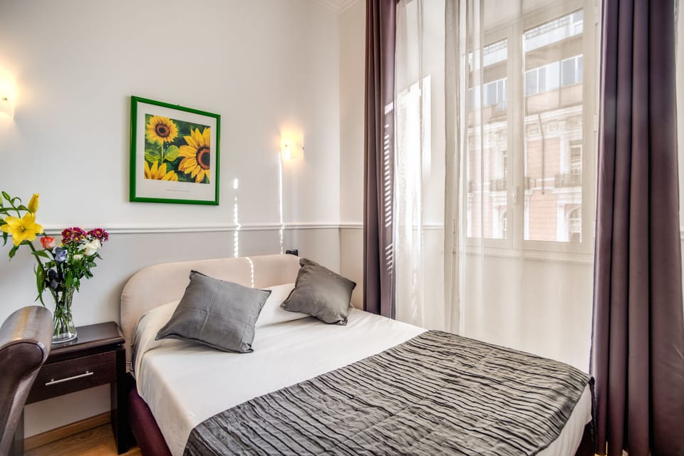 Economy Double Room | Premium bedding, minibar, in-room safe, desk