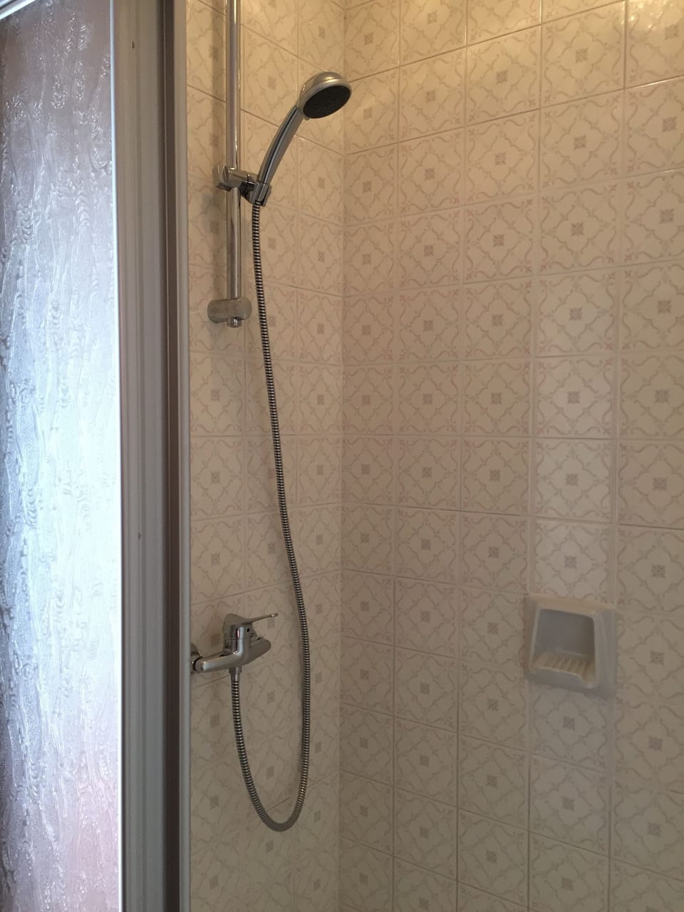 Economy Room, 2 Twin Beds | Soundproofing, free WiFi, bed sheets