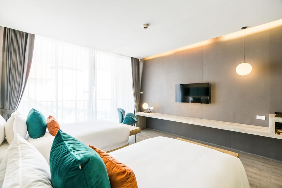 Minibar, in-room safe, blackout drapes, free cribs/infant beds