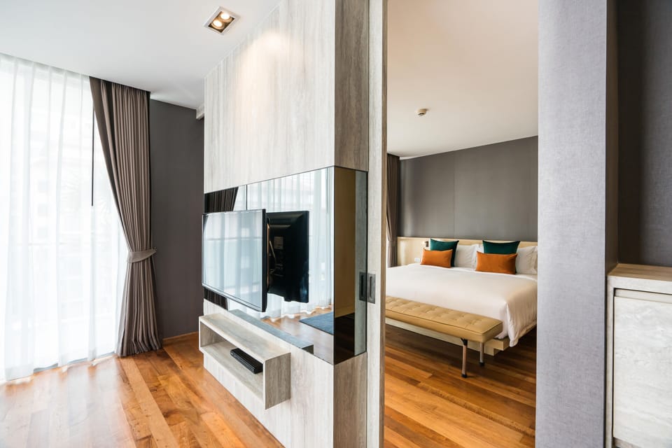 Suite, 2 Bedrooms (Vista) | Minibar, in-room safe, blackout drapes, free cribs/infant beds