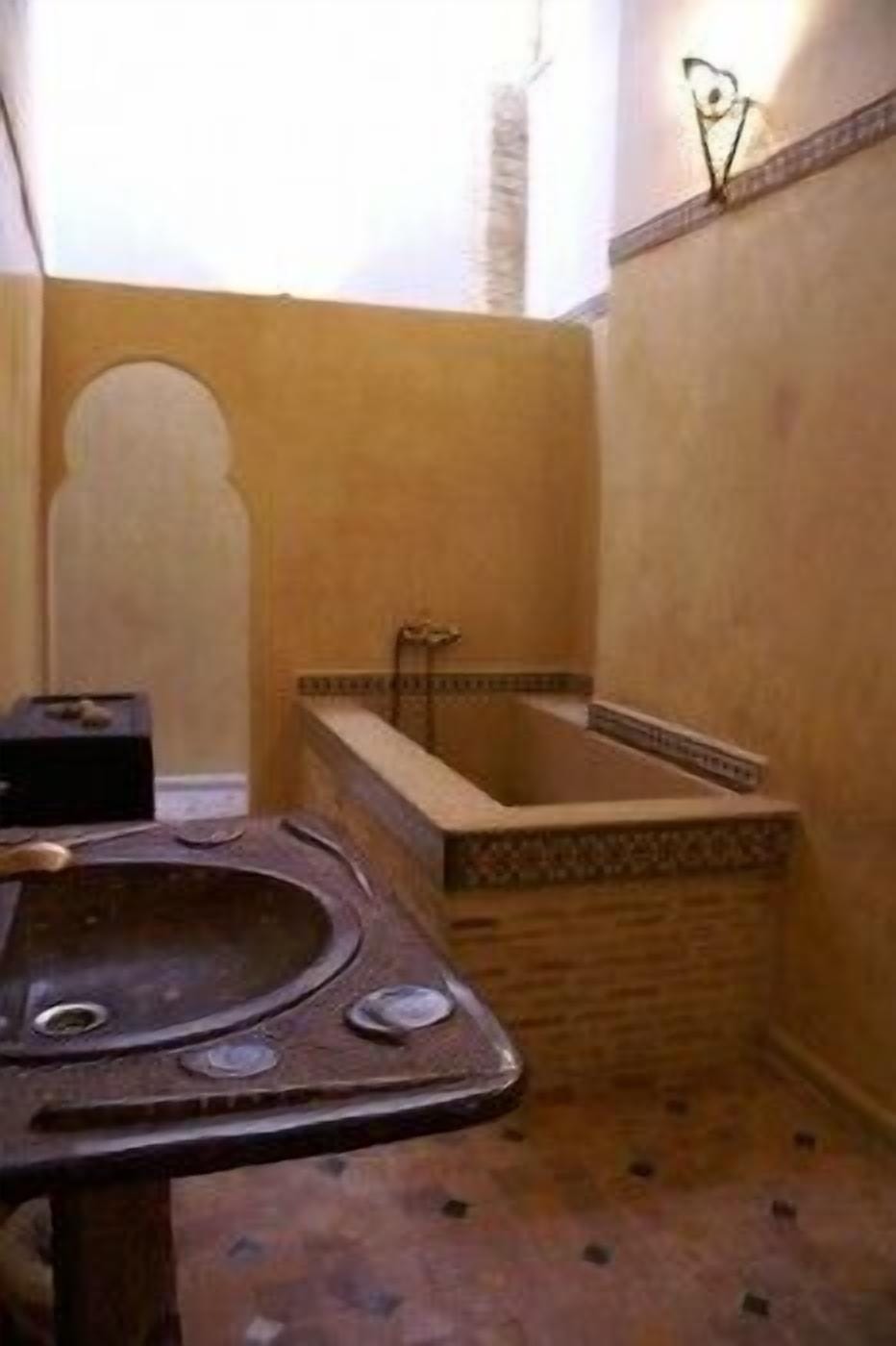 Superior Suite | Bathroom | Hair dryer, towels