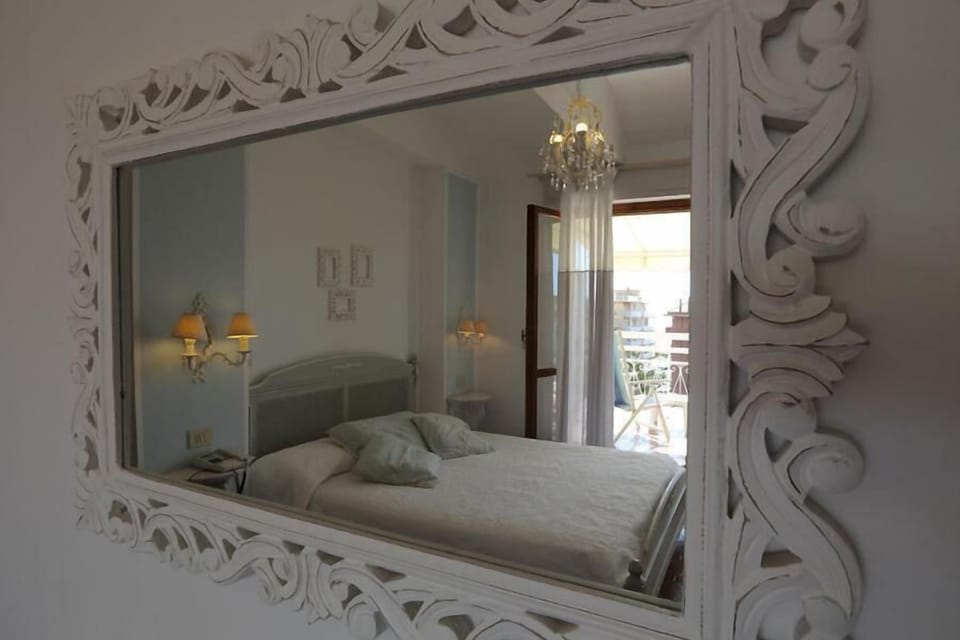 In-room safe, desk, rollaway beds, WiFi (free)