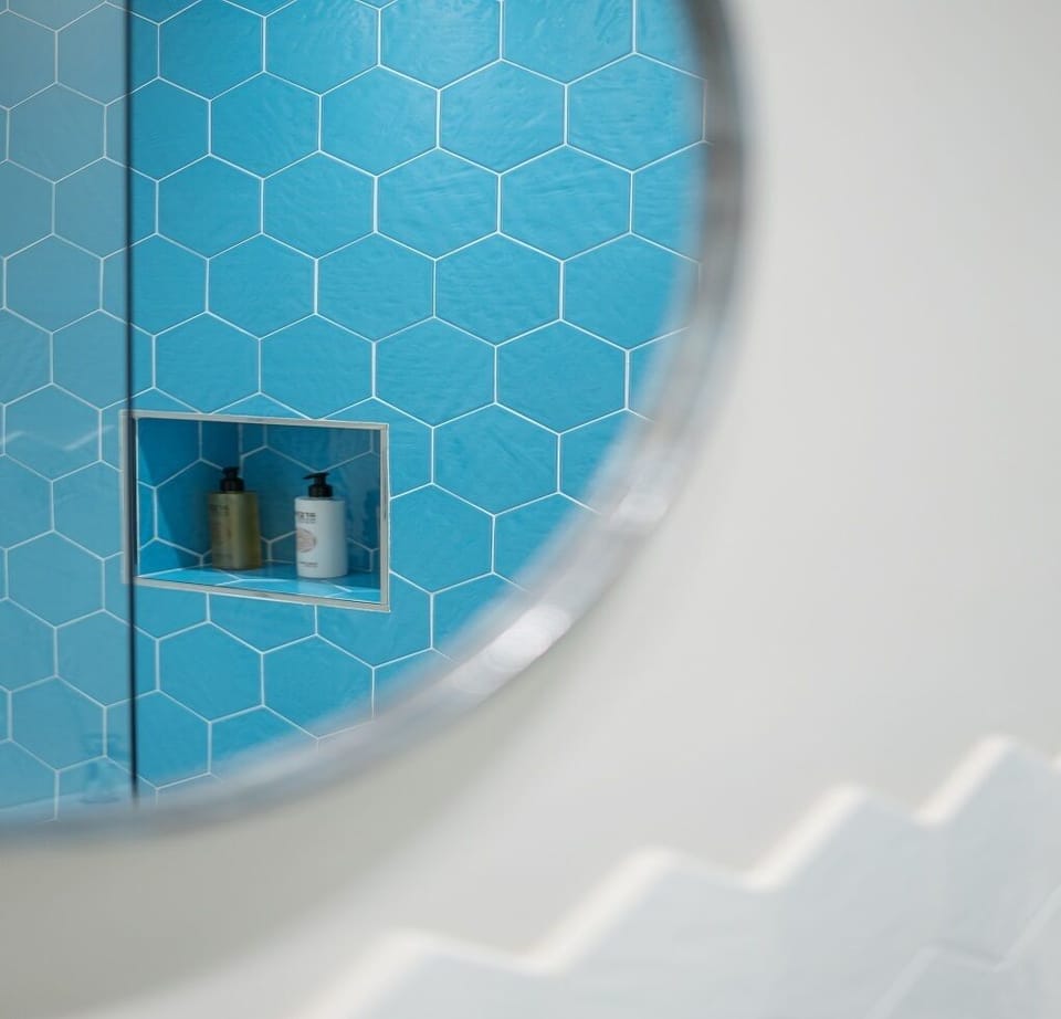 Classic Double Room, Balcony, Pool View | Bathroom | Shower, free toiletries, hair dryer, slippers