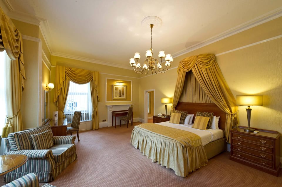Luxury Double or Twin Room | In-room safe, desk, laptop workspace, iron/ironing board