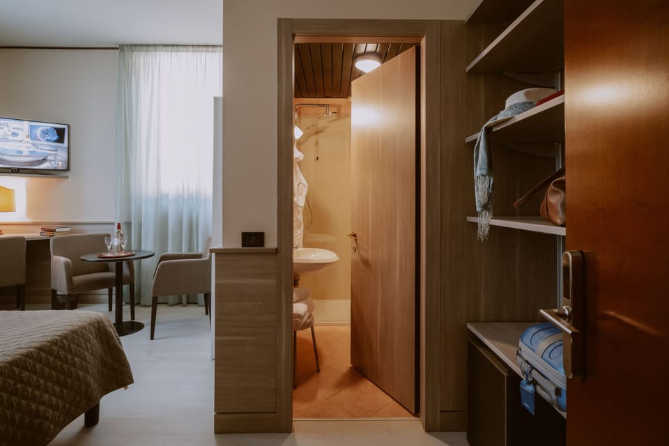 Minibar, in-room safe, desk, blackout drapes