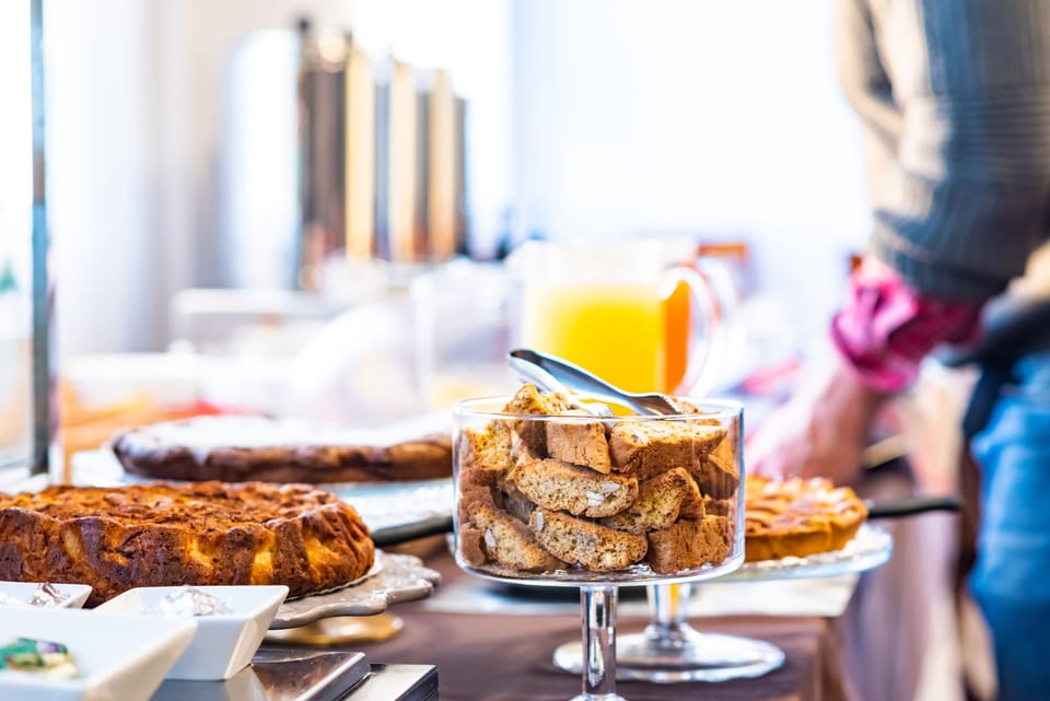 Daily buffet breakfast for a fee
