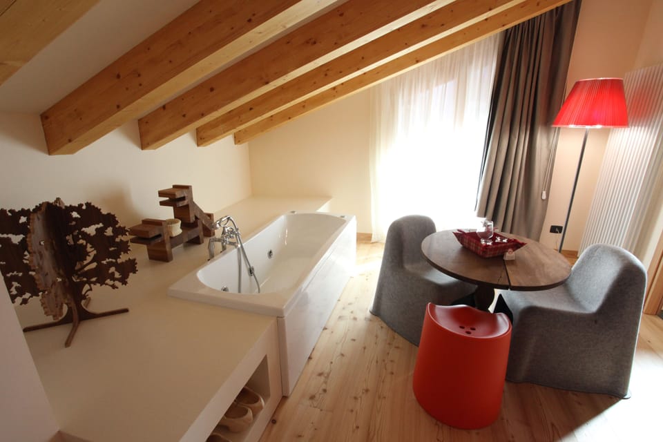 Comfort Double Room, Jetted Tub, Annex Building | Private spa tub