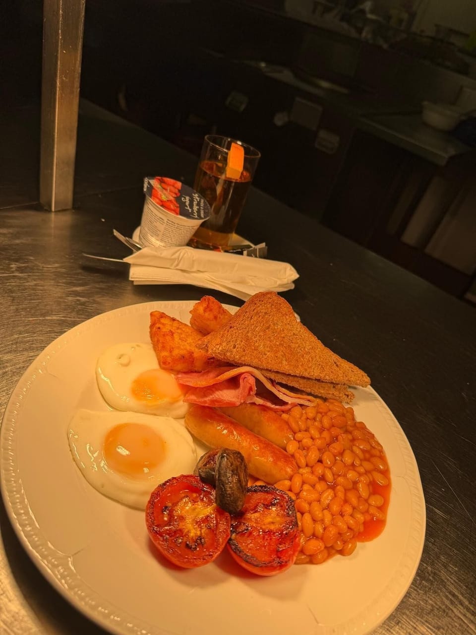 Daily English breakfast for a fee
