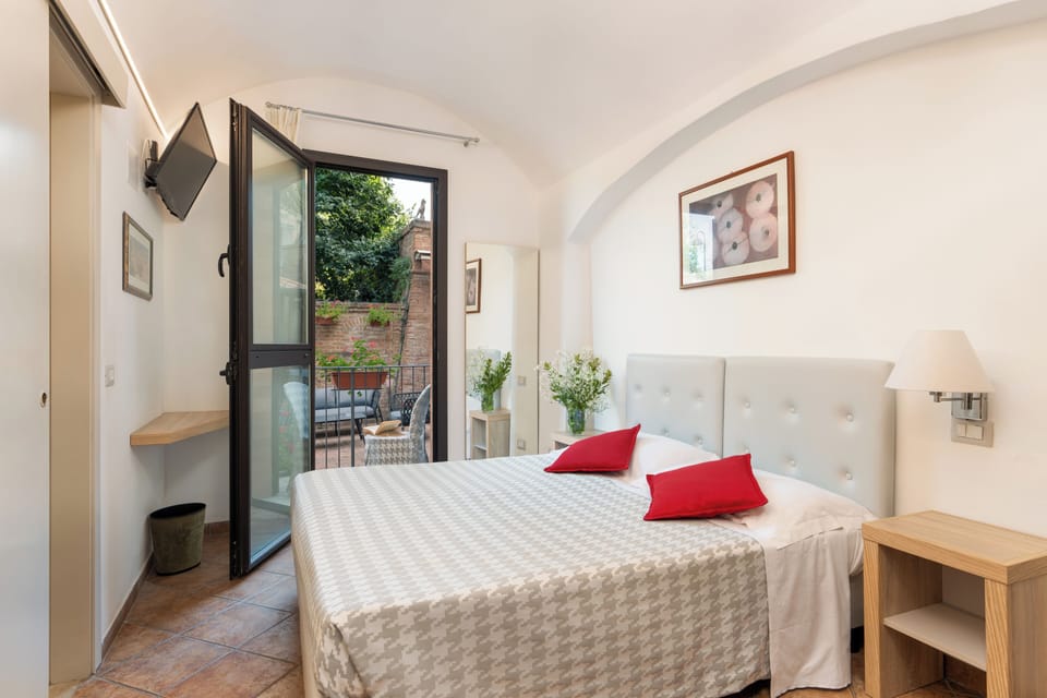 Standard Double Room Single Occupancy | Select Comfort beds, minibar, in-room safe, soundproofing