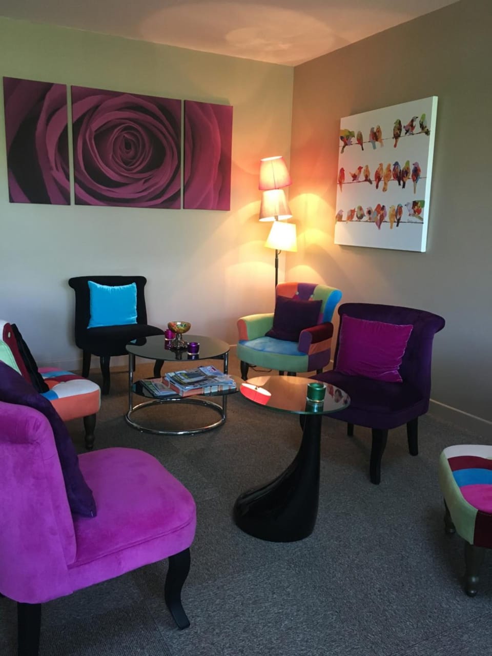 80-cm TV with cable channels