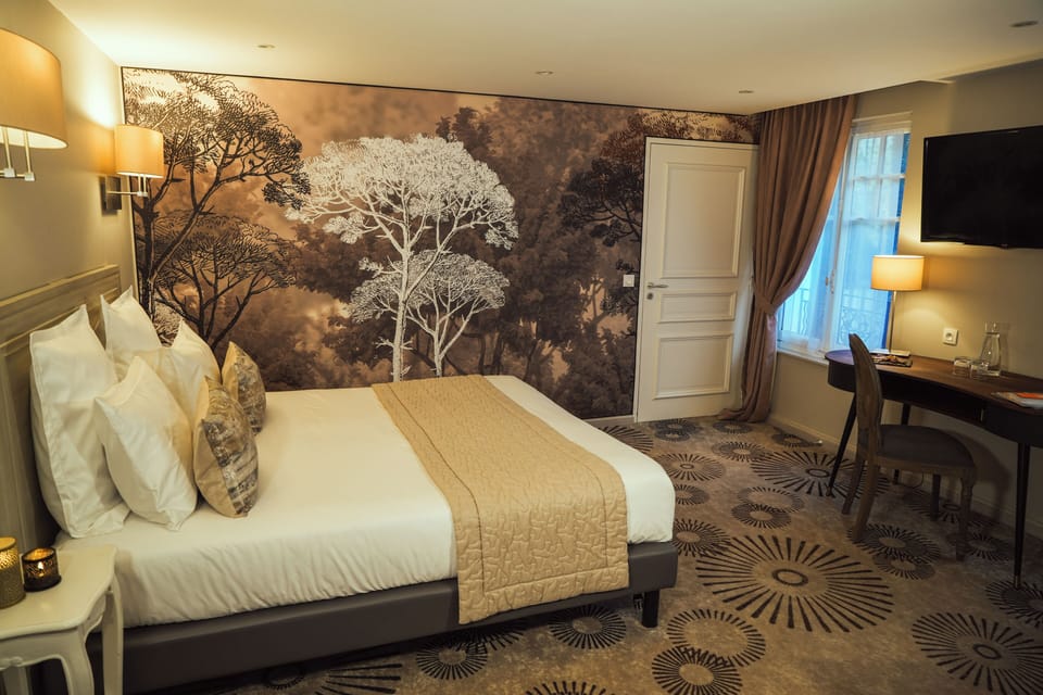 Family Room, 1 King Bed with Sofa bed | In-room safe, desk, soundproofing, iron/ironing board