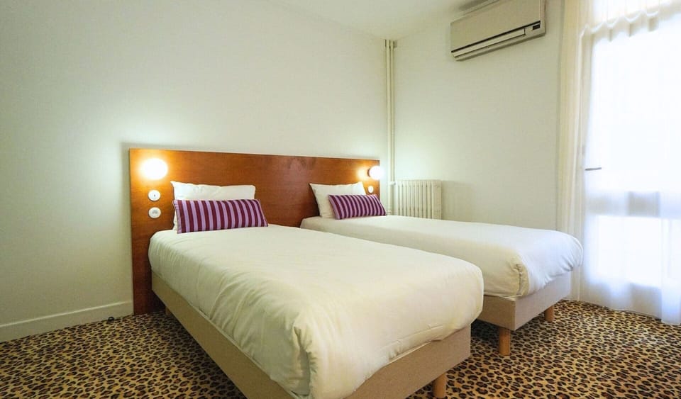 Standard Twin Room | Premium bedding, desk, laptop workspace, soundproofing