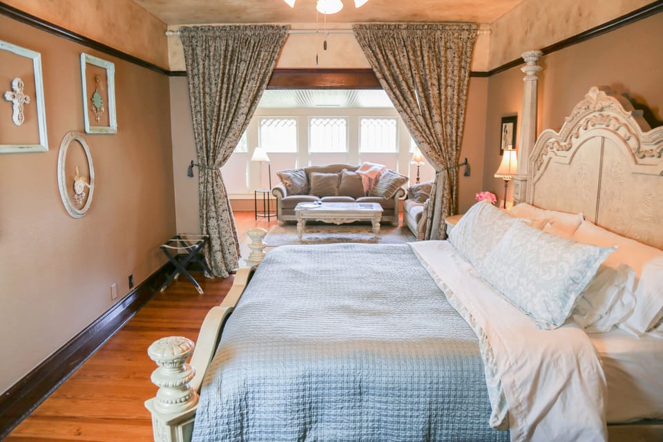 Superior Suite, 1 King Bed, Ensuite (Josephine's Suite) | 1 bedroom, premium bedding, iron/ironing board (on request), WiFi (free)