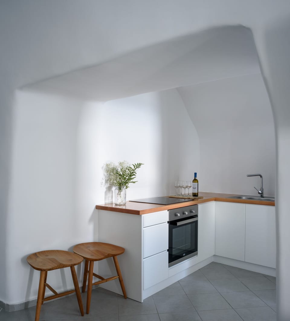 Villa (Caldera View outdoor Jetted tub) | Premium bedding, minibar, in-room safe, individually decorated