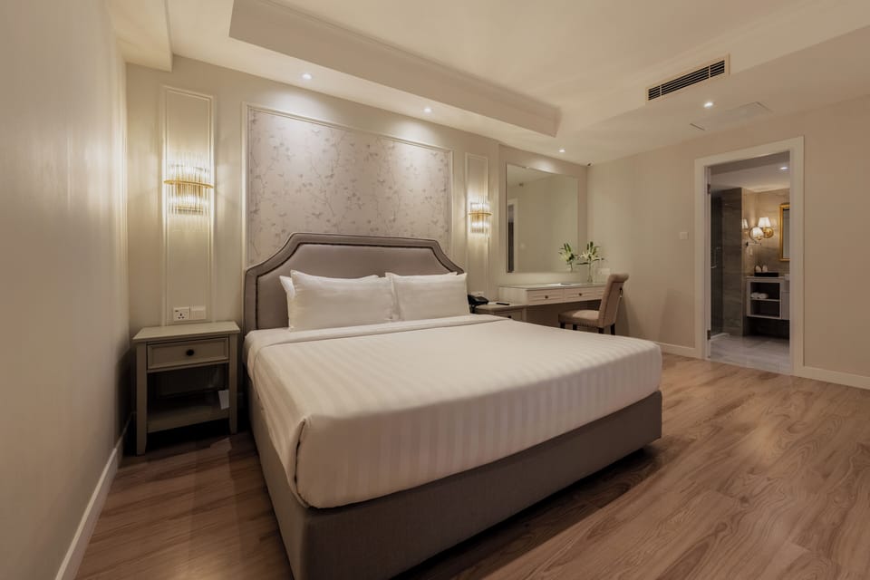 Palace Suite | 1 bedroom, minibar, in-room safe, desk