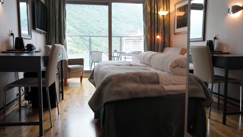 Superior Twin Room (Fjord View) | Pillowtop beds, WiFi, bed sheets