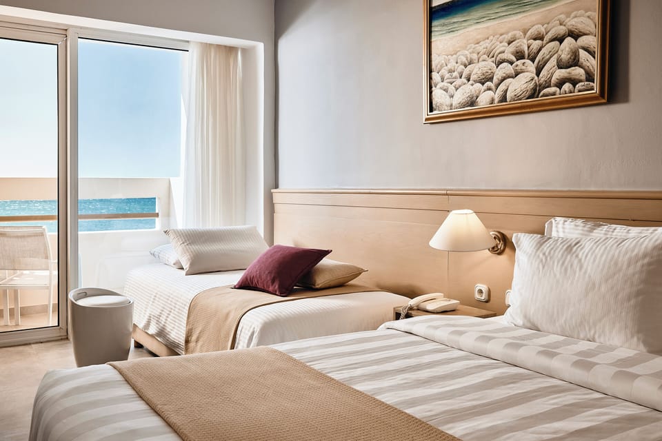 Triple Room, Sea View | Free WiFi, bed sheets