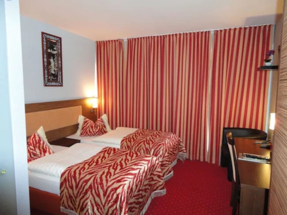 Minibar, in-room safe, desk, blackout drapes