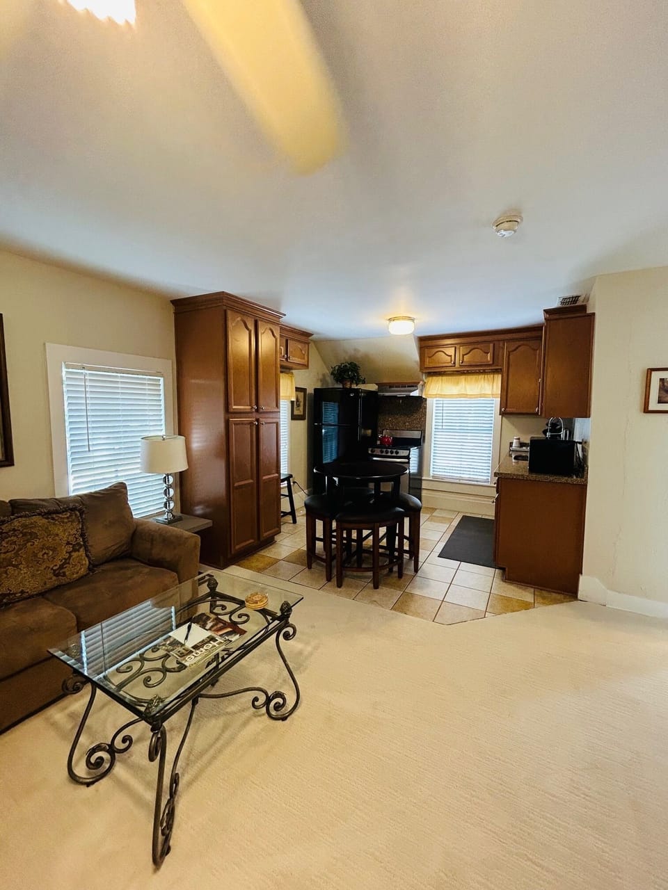 Apartment, Private Bathroom (Coach House Quarters) | Private kitchen | Ice maker