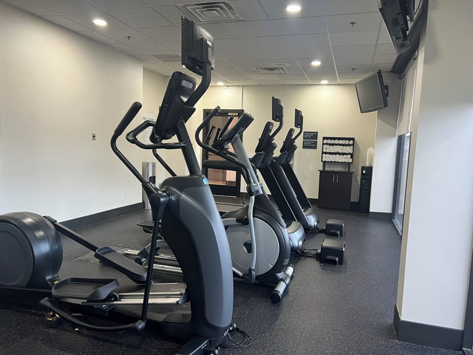 Holiday Inn Nashville Downtown - Stadium by IHG Hotel in East Nashville