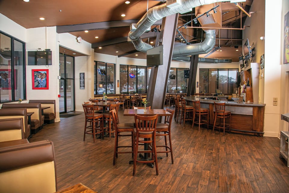 Daily buffet breakfast (USD 10.99 per person)