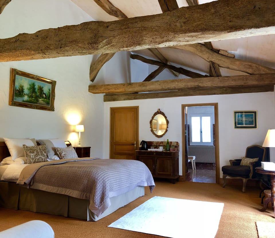 Premium Suite, 1 Bedroom, Garden View, Ground Floor | 1 bedroom, Egyptian cotton sheets, premium bedding