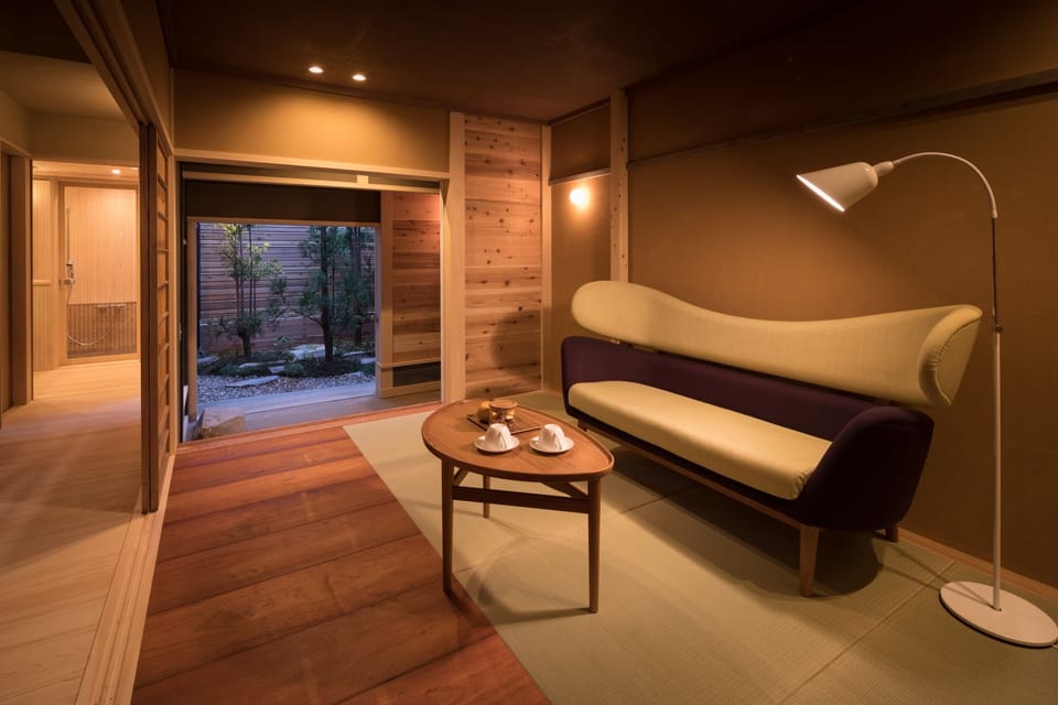 Private Vacation Home (MARUYA) | In-room safe, individually decorated, individually furnished