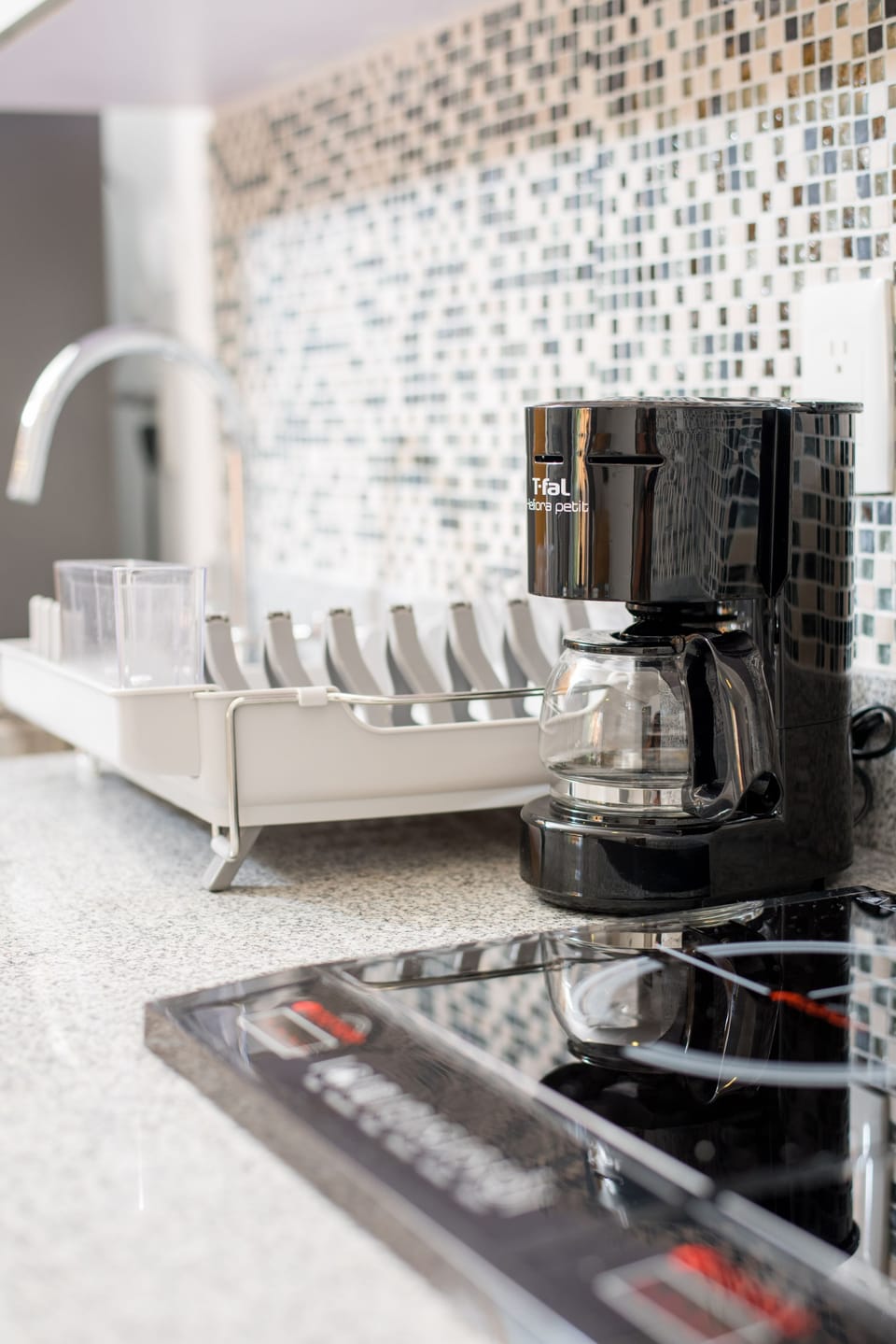 Deluxe Studio Suite | Coffee and/or coffee maker
