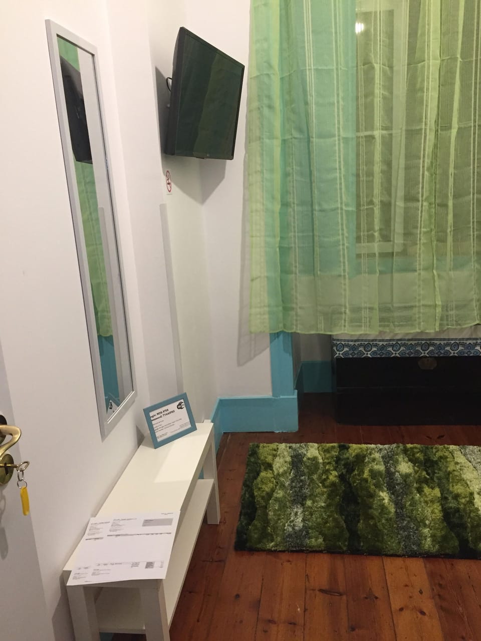 Classic Twin Room with bunk bed and  shared toilet | Individually decorated, individually furnished, iron/ironing board