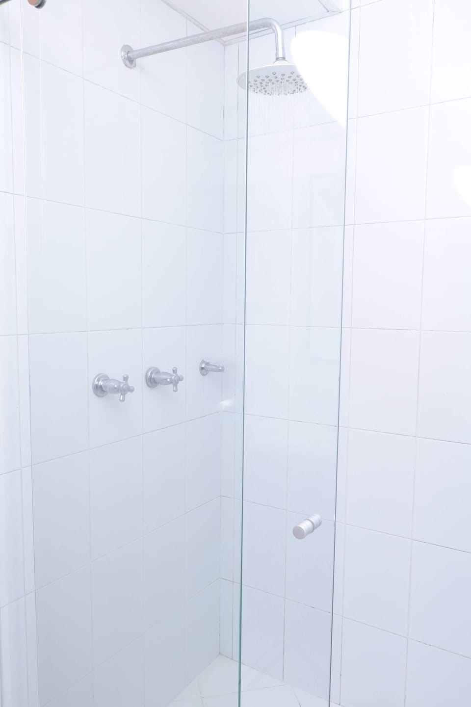 Basic Apartment, 1 Bedroom | Bathroom | Shower