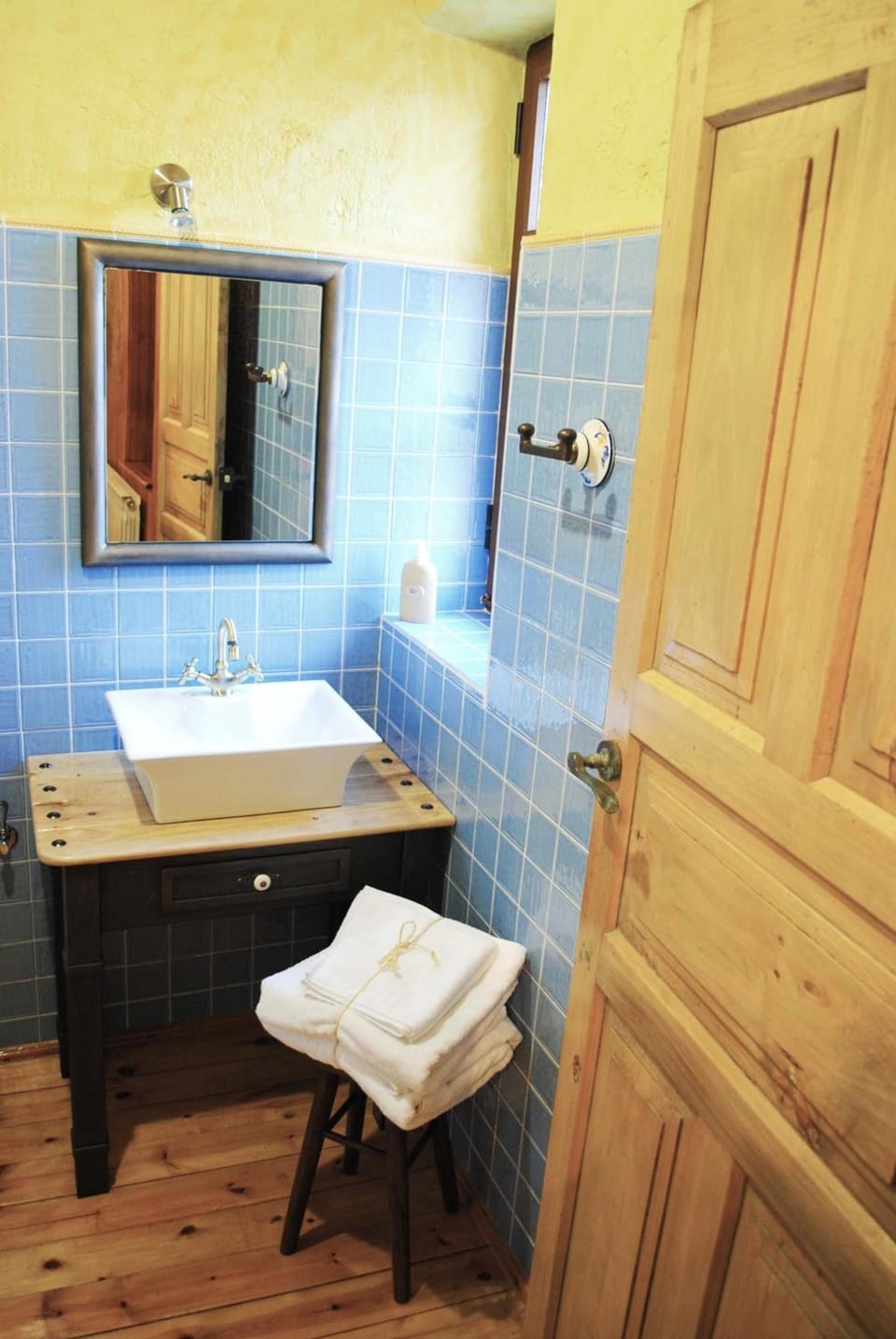 Free toiletries, towels