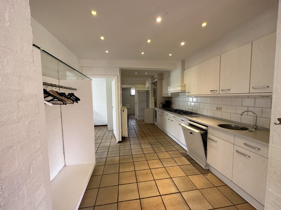 Bungalow, 7 Bedrooms (15 persons) | Private kitchen | Full-size fridge, microwave, oven, stovetop