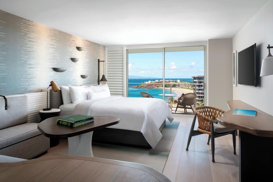 Pillowtop beds, in-room safe, desk, blackout drapes