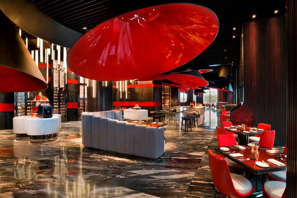 2 restaurants; breakfast, lunch, dinner, and brunch served