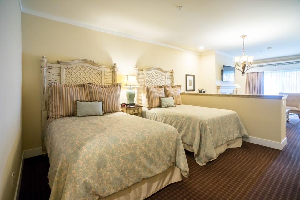 Princeton Double (Harbor View) | In-room safe, desk, free WiFi, bed sheets