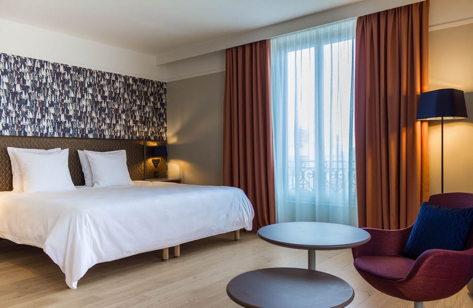 Prestige Room  | Premium bedding, in-room safe, desk, soundproofing