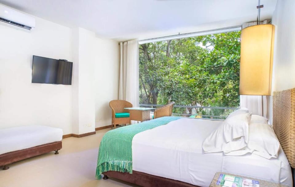 Triple Room | Premium bedding, in-room safe, blackout drapes, WiFi (free)