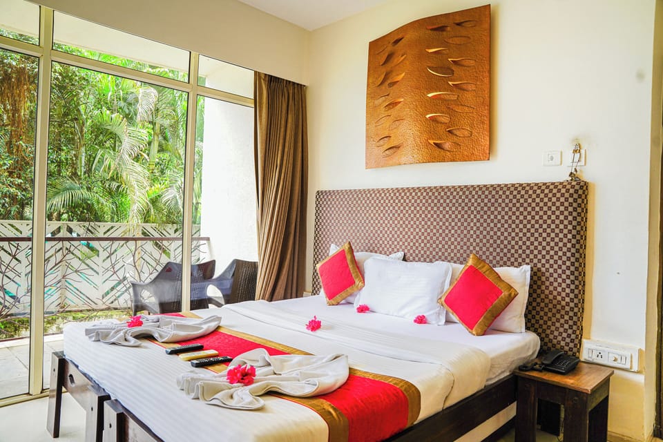 Deluxe Room | Desk, soundproofing, rollaway beds, free WiFi