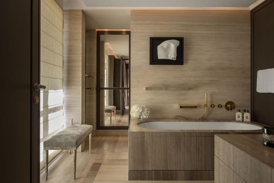 Duc de Crillon Suite | Bathroom | Combined shower/tub, designer toiletries, hair dryer, bathrobes