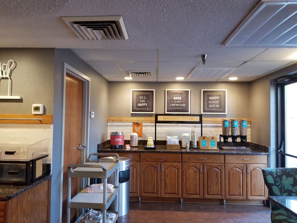 Free daily buffet breakfast