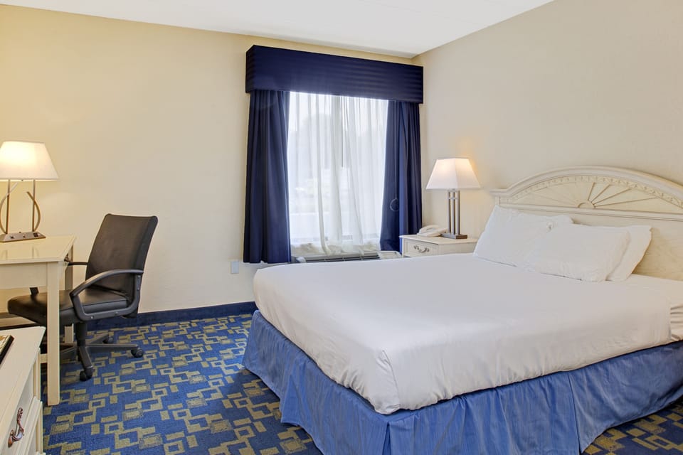 Desk, iron/ironing board, free WiFi, bed sheets
