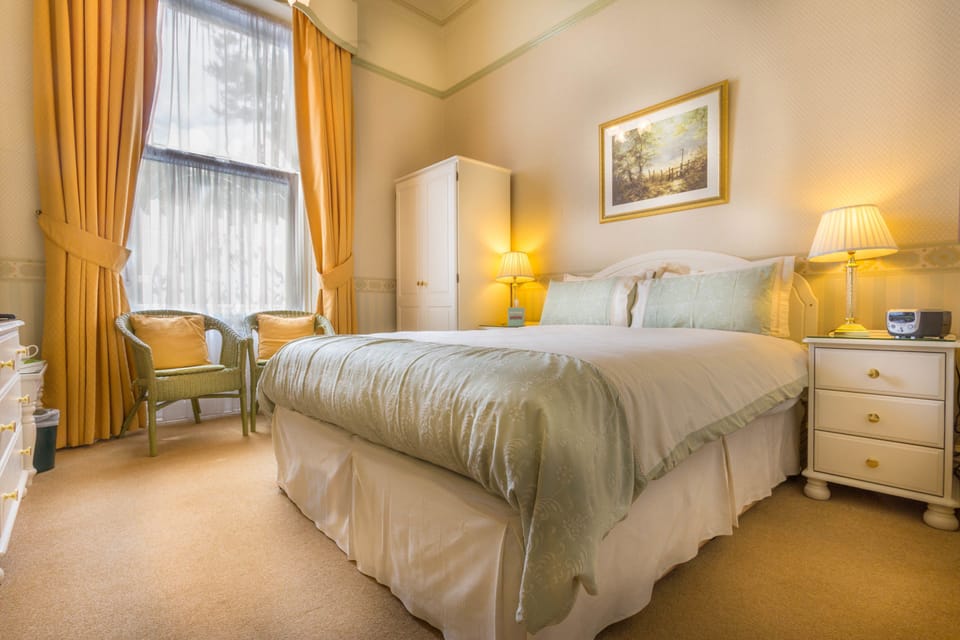 Standard Double Room | Individually decorated, iron/ironing board, free WiFi