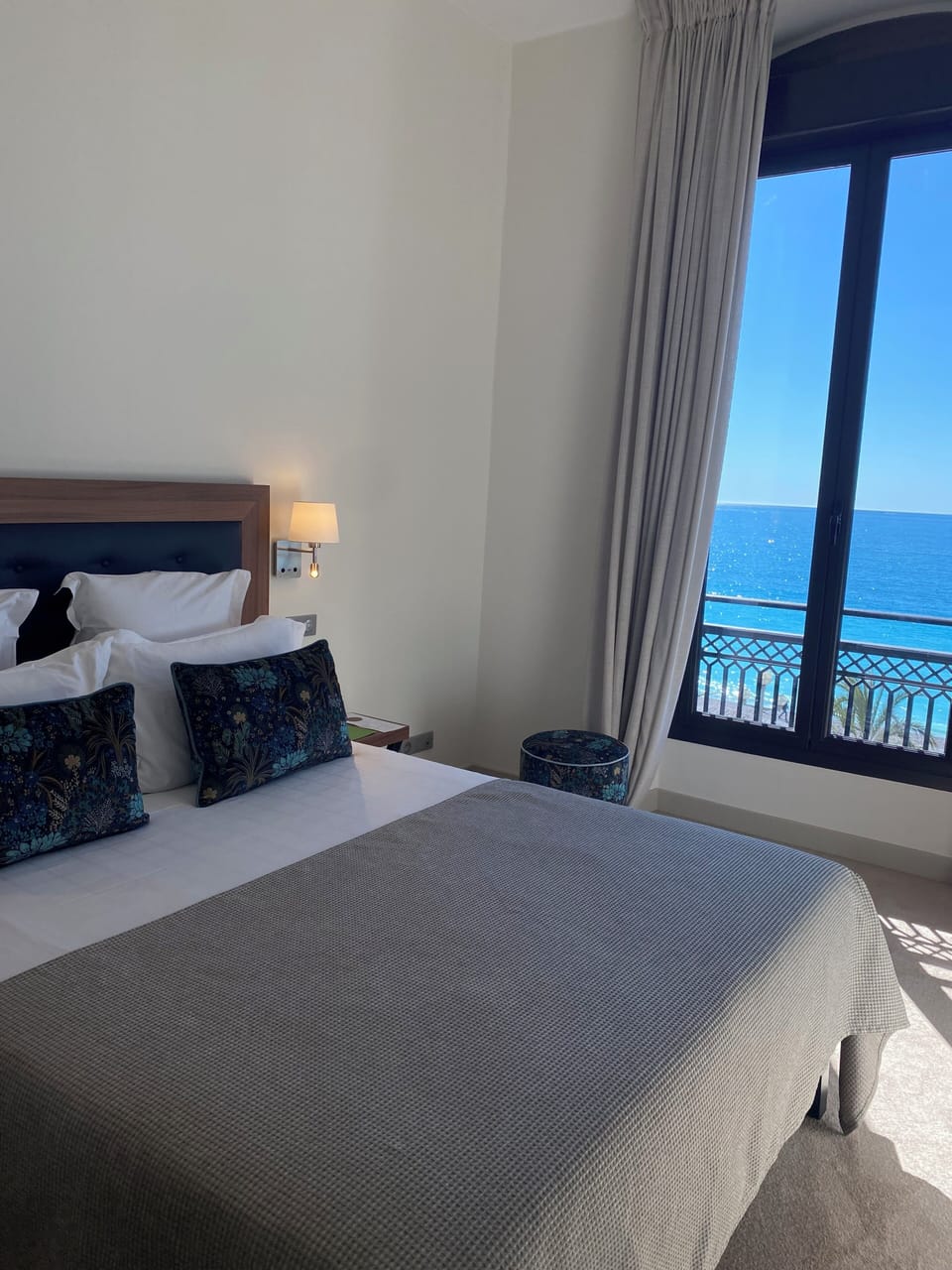 Standard Room, Sea View | Premium bedding, minibar, in-room safe, desk
