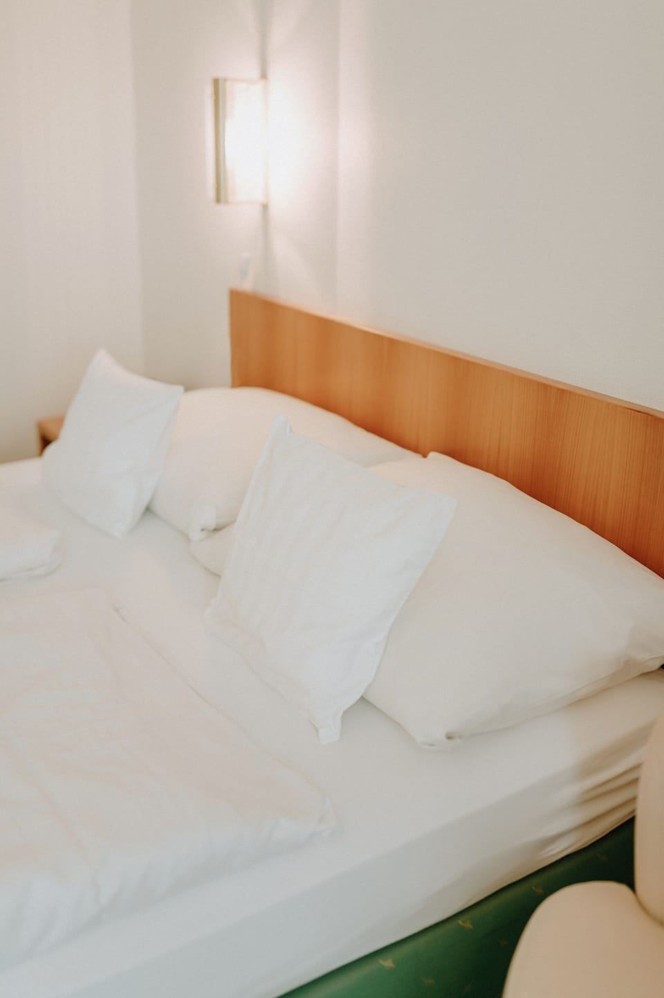 Standard Double Room, 1 Queen Bed | Hypo-allergenic bedding, desk, blackout drapes, iron/ironing board