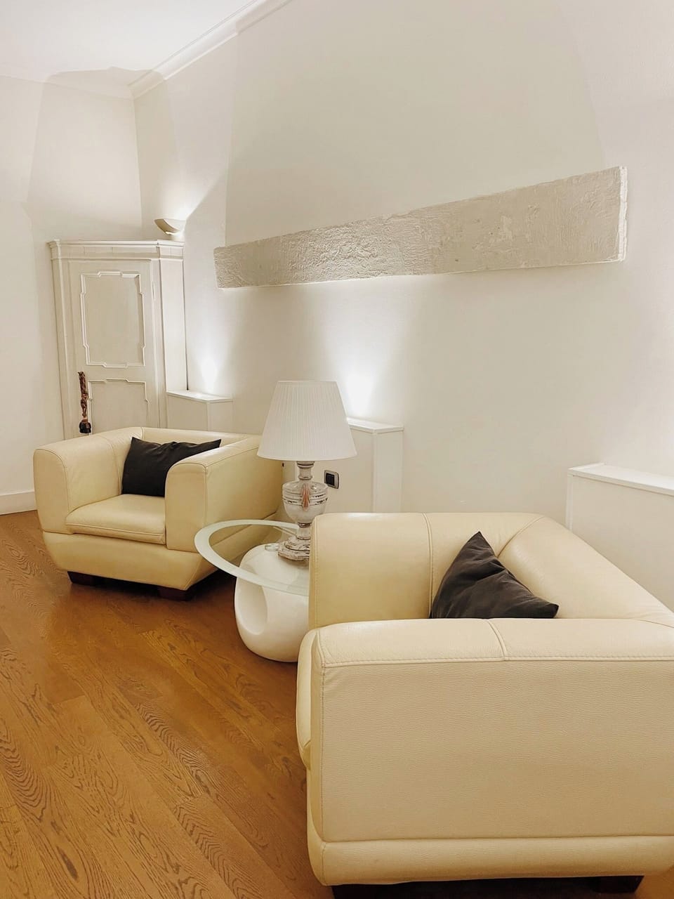 Junior Studio Suite | Premium bedding, minibar, desk, laptop workspace