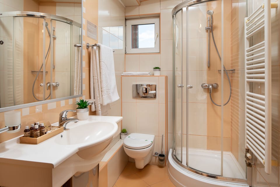 Standard Room, Balcony | Bathroom | Jetted tub, free toiletries, hair dryer, bathrobes